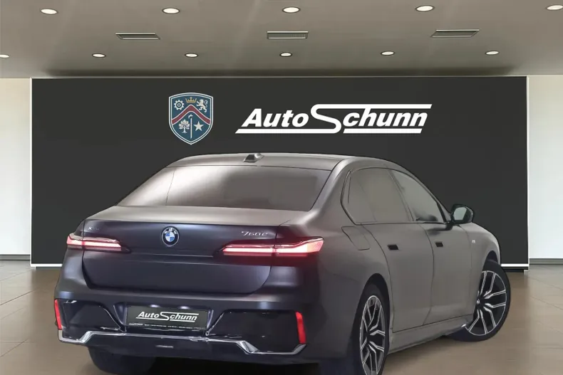 BMW Seria 7 din 2025 cu 27.800 km - oferta BMW184027 - foto 3