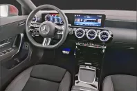Mercedes-Benz CLA (Clasa CLA) din 2024 cu 12.000 km - oferta MER184028 - foto 6