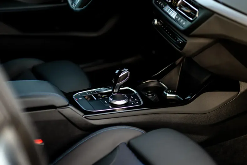 BMW Seria 2 din 2023 cu 38.200 km - oferta BMW184032 - foto 20