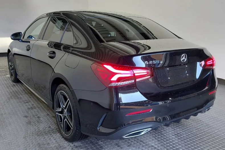 Mercedes-Benz A 250 (Clasa A) din 2022 cu 63.143 km - oferta MER184033 - foto 6