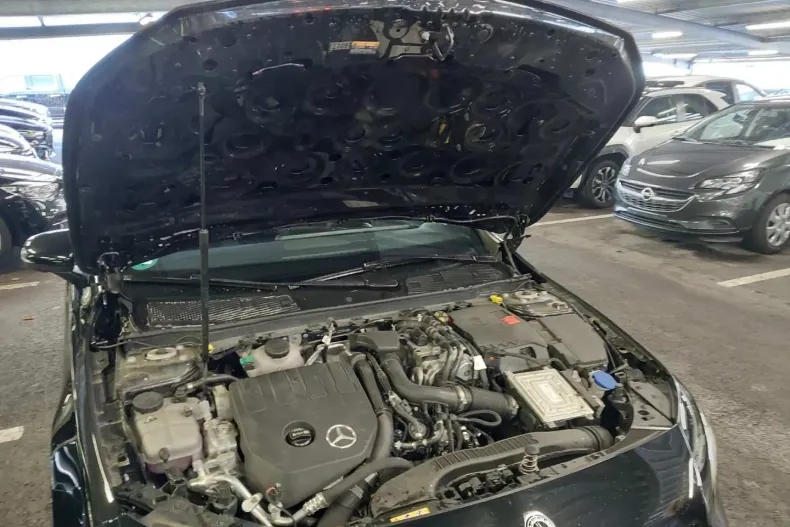 Mercedes-Benz A 250 (Clasa A) din 2022 cu 63.143 km - oferta MER184033 - foto 23