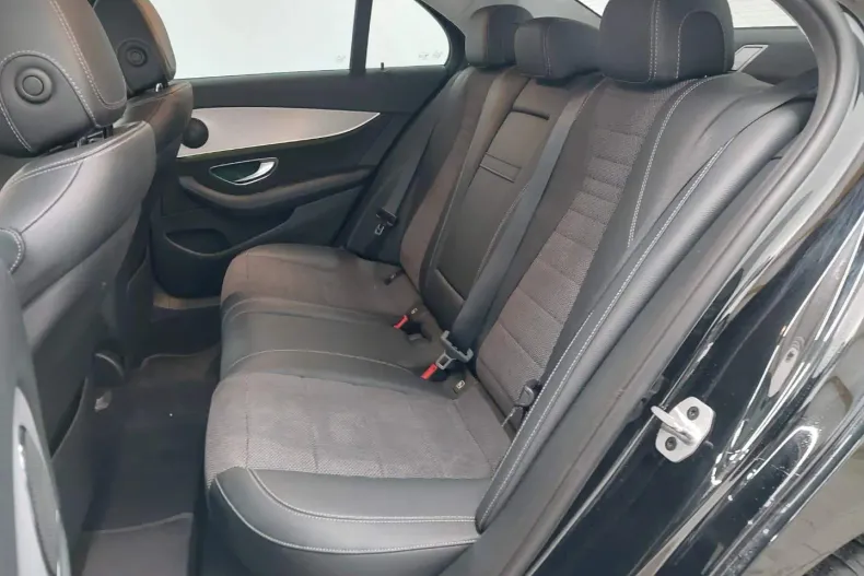 Mercedes-Benz E din 2020 cu 123.990 km - oferta MER184034 - foto 20