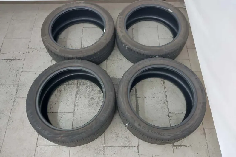 Mercedes-Benz E din 2020 cu 123.990 km - oferta MER184034 - foto 26