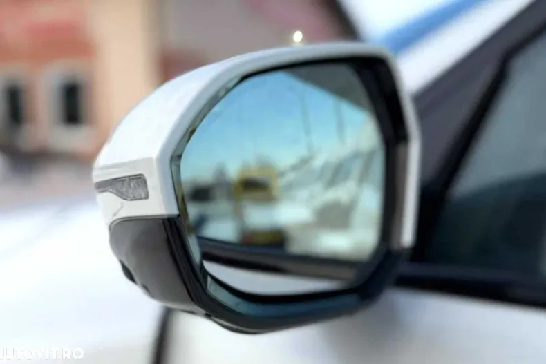 BMW Seria 5 din 2025 cu 26.000 km - oferta BMW184042 - foto 17