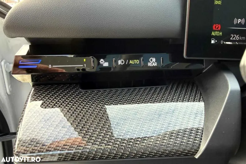 BMW Seria 5 din 2025 cu 26.000 km - oferta BMW184042 - foto 27