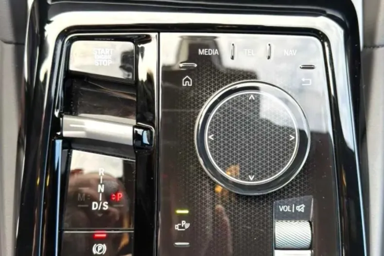 BMW Seria 5 din 2025 cu 26.000 km - oferta BMW184042 - foto 31