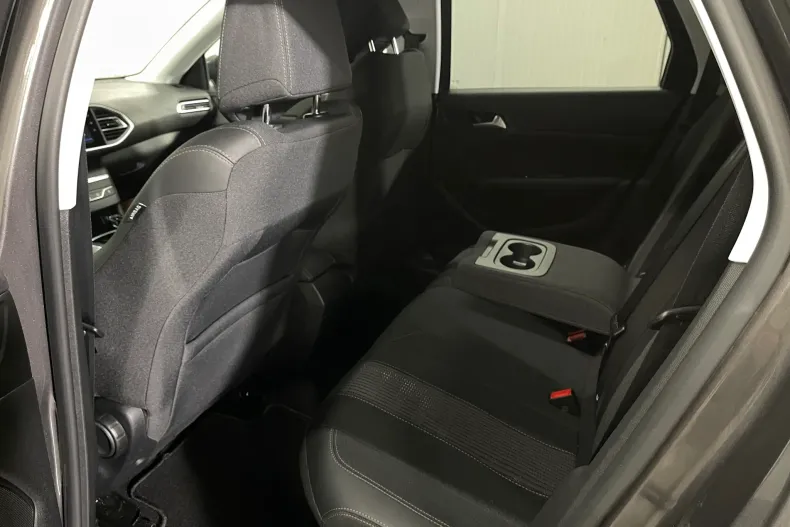 Peugeot 308 din 2021 cu 136.857 km - oferta PEU184045 - foto 11