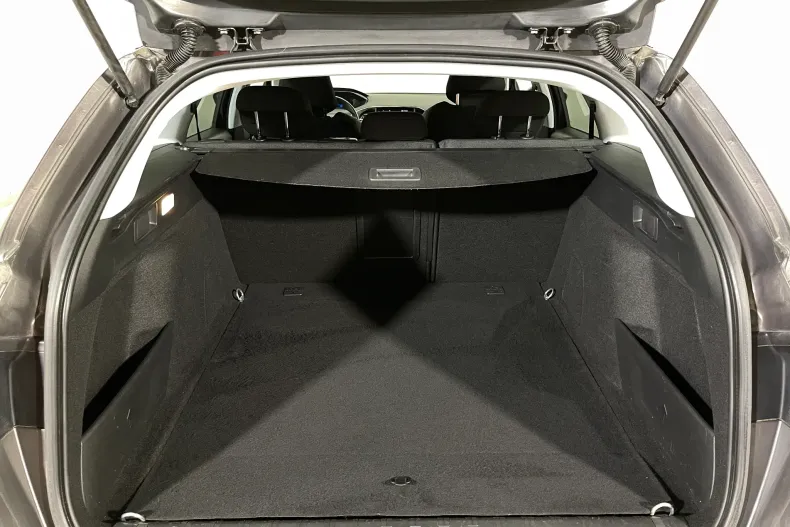 Peugeot 308 din 2021 cu 136.857 km - oferta PEU184045 - foto 12