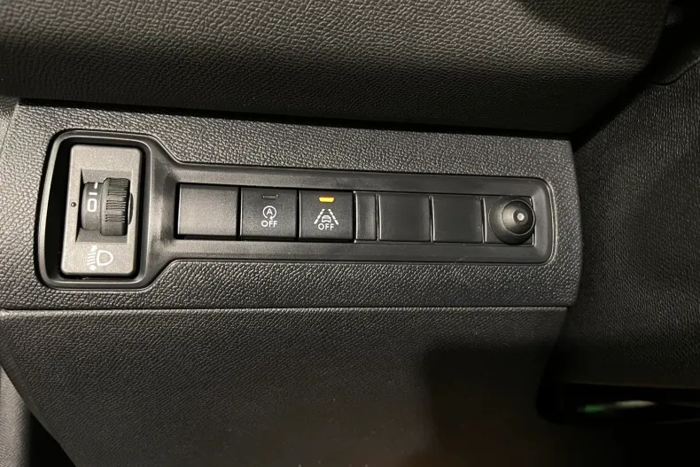 Peugeot 308 din 2021 cu 136.857 km - oferta PEU184045 - foto 24