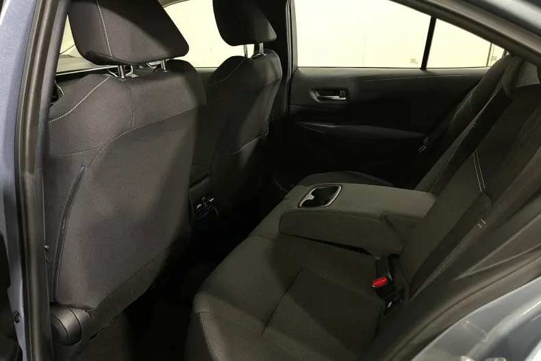 Toyota Corolla din 2022 cu 76.082 km - oferta TOY184046 - foto 11