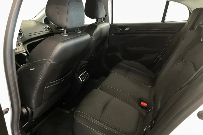 Renault Megane din 2020 cu 100.420 km - oferta REN184048 - foto 11