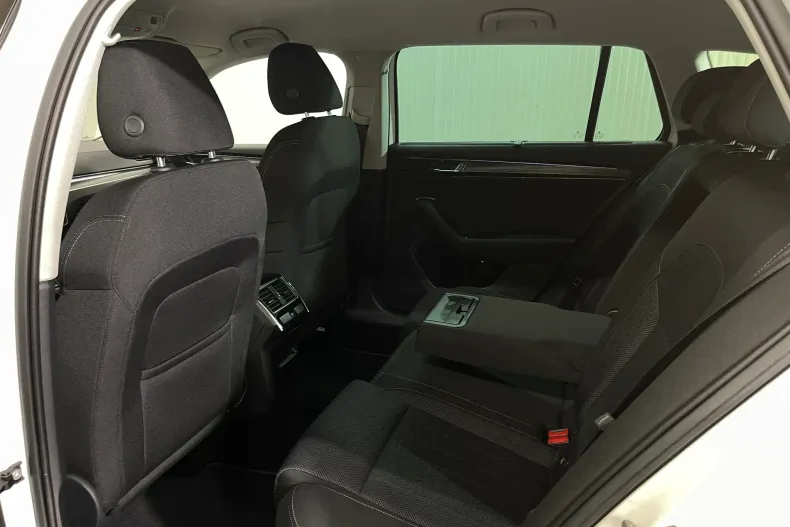 Skoda Superb din 2021 cu 148.656 km - oferta SKO184050 - foto 12