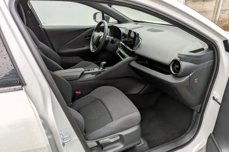 Toyota C-HR din 2025 cu 1.710 km - oferta TOY184068 - foto 9