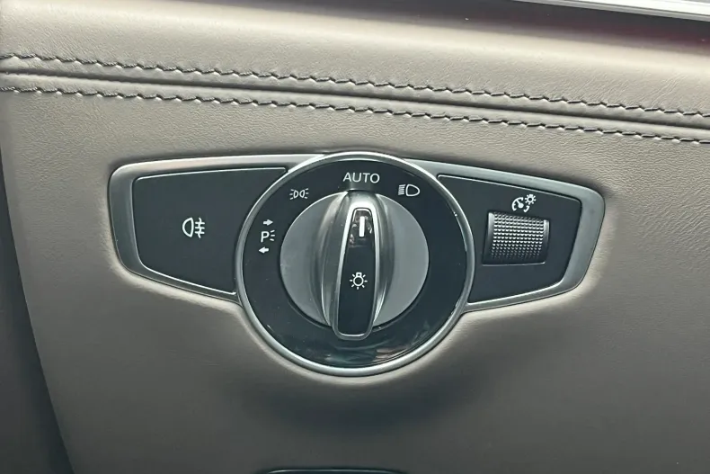 Mercedes-Benz AMG GT 4-door Coupe din 2024 cu 18.489 km - oferta MER184079 - foto 18