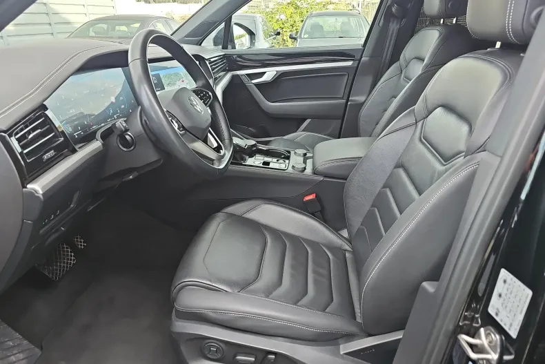 Volkswagen Touareg din 2023 cu 36.300 km - oferta VOL184092 - foto 6