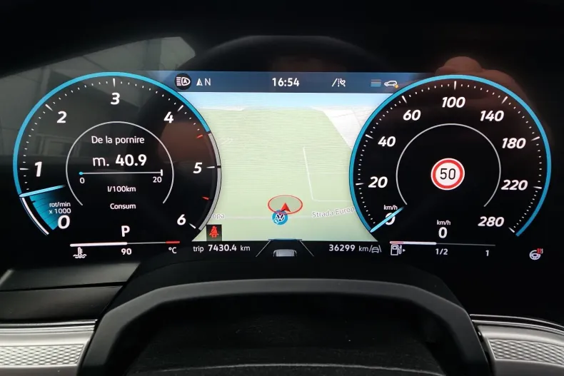 Volkswagen Touareg din 2023 cu 36.300 km - oferta VOL184092 - foto 10