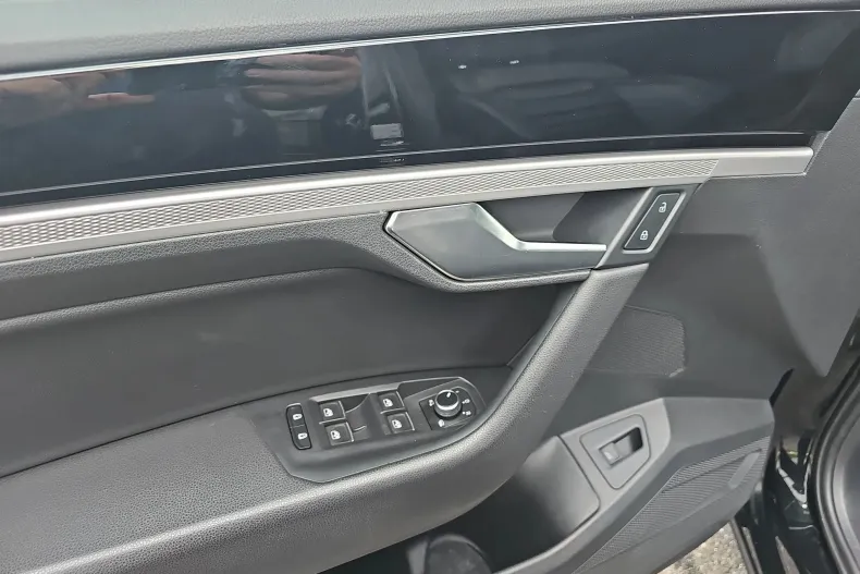 Volkswagen Touareg din 2023 cu 36.300 km - oferta VOL184092 - foto 16