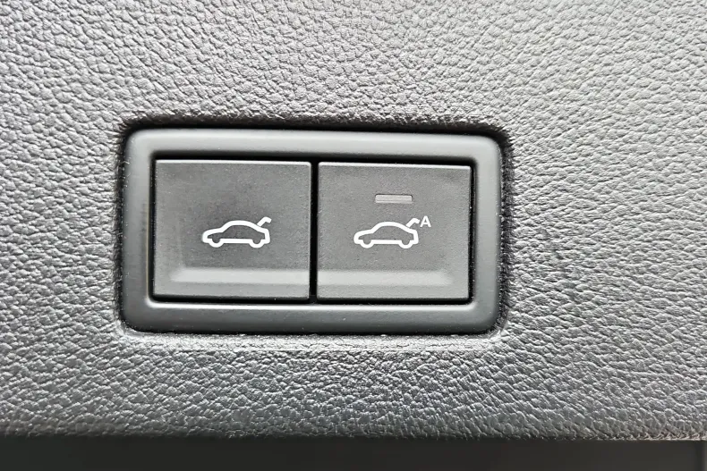 Volkswagen Touareg din 2023 cu 36.300 km - oferta VOL184092 - foto 18