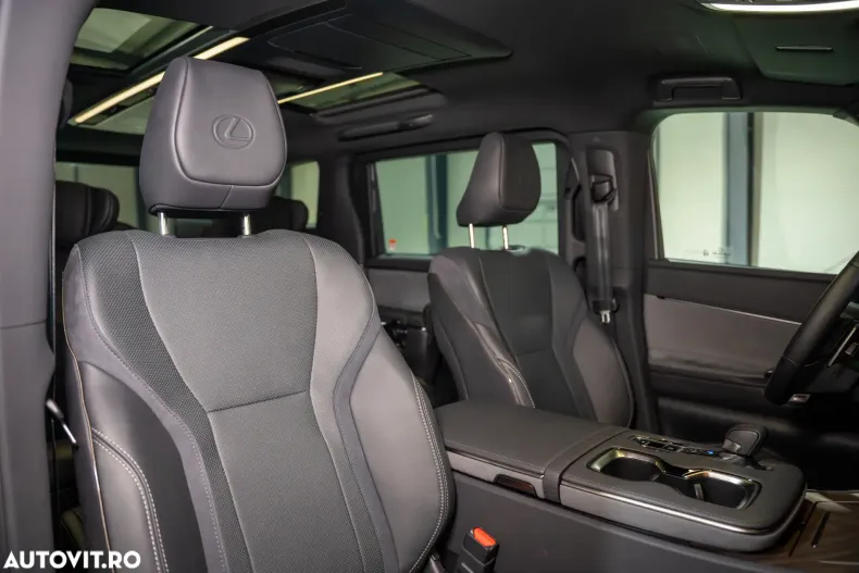 Lexus LM din 2025 cu 7.450 km - oferta LEX184094 - foto 36