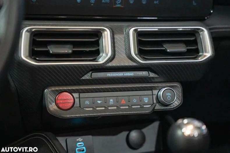 Ford Mustang din 2025 cu 3.300 km - oferta FOR184096 - foto 14