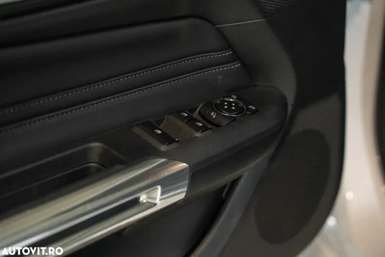 Ford Mustang din 2025 cu 3.300 km - oferta FOR184096 - foto 17