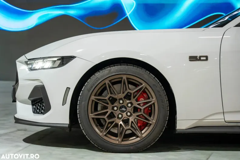 Ford Mustang din 2025 cu 3.300 km - oferta FOR184096 - foto 24