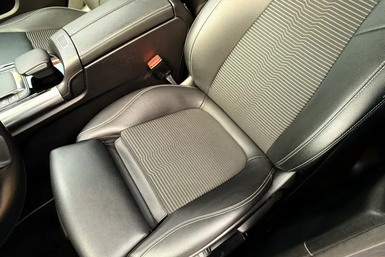 Mercedes-Benz GLA din 2022 cu 140.658 km - oferta MER184099 - foto 16