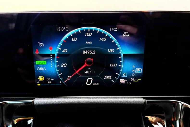 Mercedes-Benz GLA din 2022 cu 140.658 km - oferta MER184099 - foto 35