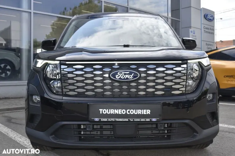 Ford Tourneo Courier din 2025 cu 2.650 km - oferta FOR184101 - foto 10