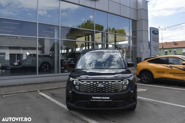 Ford Tourneo Courier din 2025 cu 2.650 km - oferta FOR184101 - foto 13