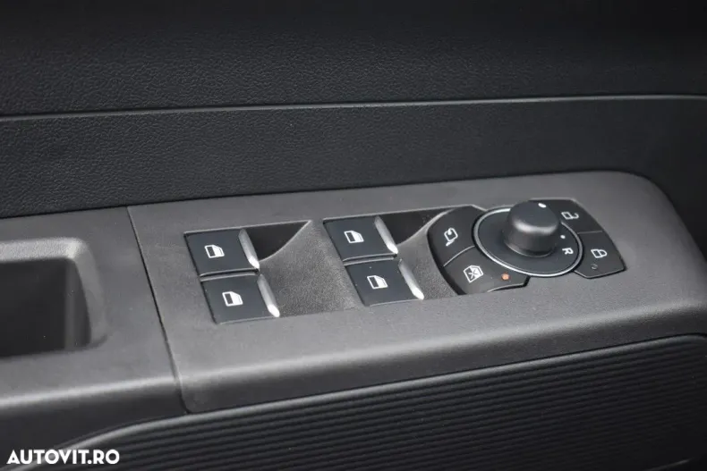 Ford Tourneo Courier din 2025 cu 2.650 km - oferta FOR184101 - foto 29