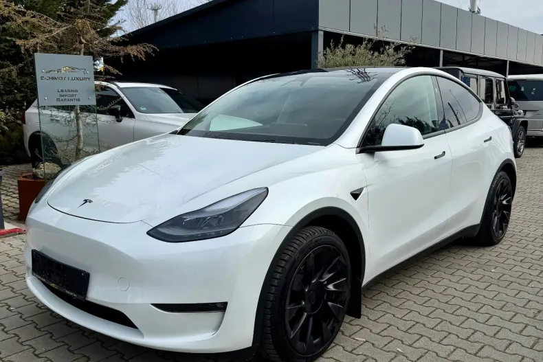 Tesla Model Y din 2024 cu 41.405 km - oferta TES184103 - foto 1
