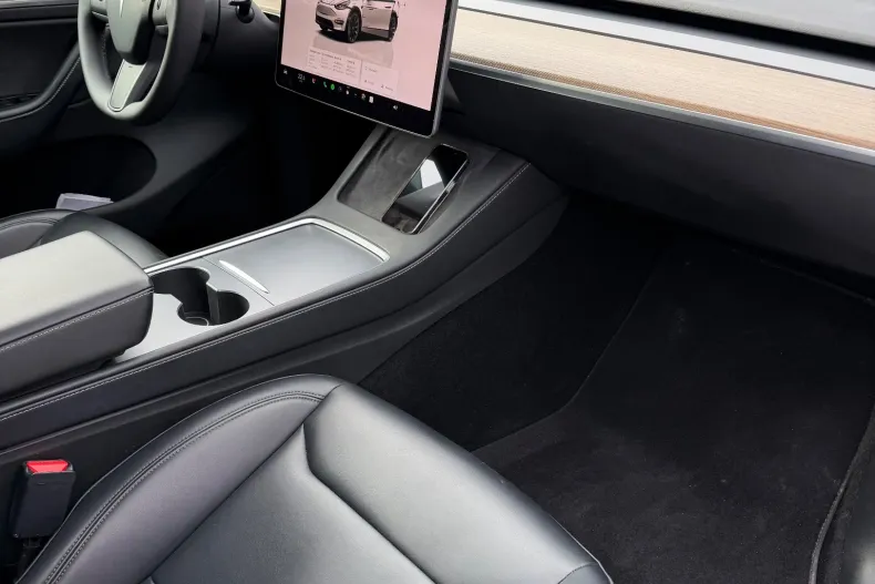 Tesla Model Y din 2024 cu 41.405 km - oferta TES184103 - foto 13