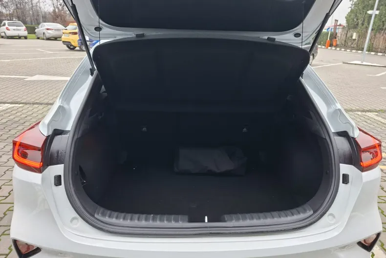 Kia XCeed din 2024 cu 2.400 km - oferta KIA184107 - foto 20