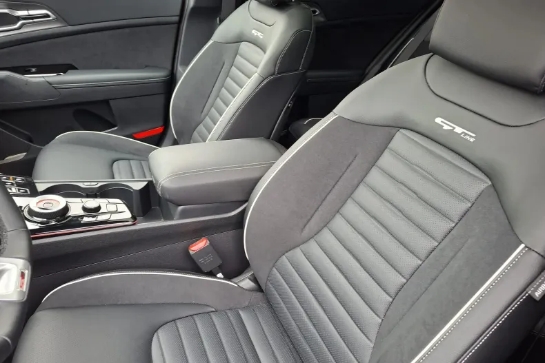 Kia Sportage din 2024 cu 638 km - oferta KIA184111 - foto 22