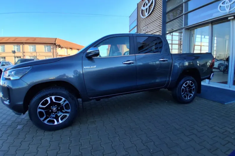 Toyota Hilux din 2025 cu 10 km - oferta TOY184112 - foto 3