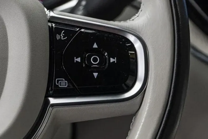 Volvo XC60 din 2021 cu 164.000 km - oferta VOL184116 - foto 26