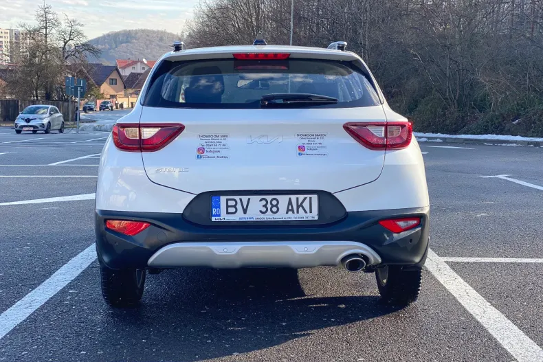 Kia Stonic din 2024 cu 5.500 km - oferta KIA184117 - foto 3