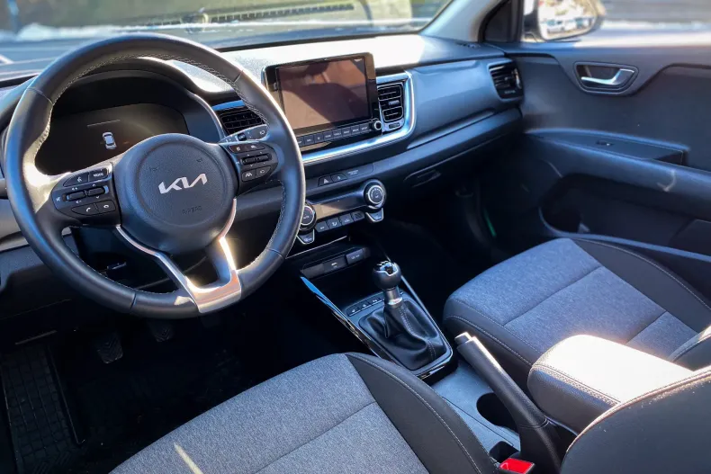 Kia Stonic din 2024 cu 5.500 km - oferta KIA184117 - foto 9