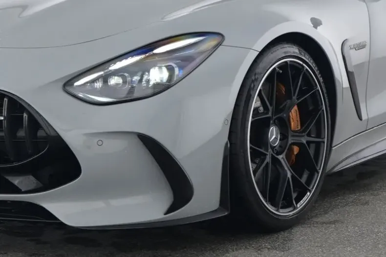 Mercedes-Benz AMG GT (Clasa GT) din 2025 cu 15.600 km - oferta MER184118 - foto 5