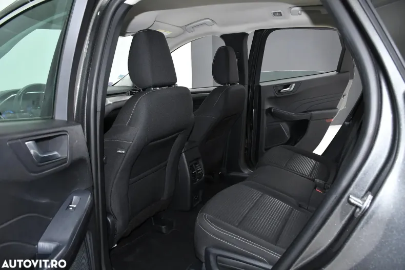 Ford Kuga din 2023 cu 132.000 km - oferta FOR184122 - foto 14