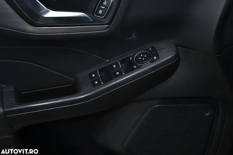 Ford Kuga din 2023 cu 132.000 km - oferta FOR184122 - foto 30