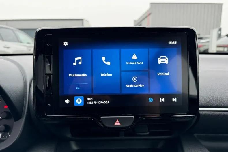 Toyota Yaris din 2025 cu 7.415 km - oferta TOY184125 - foto 17