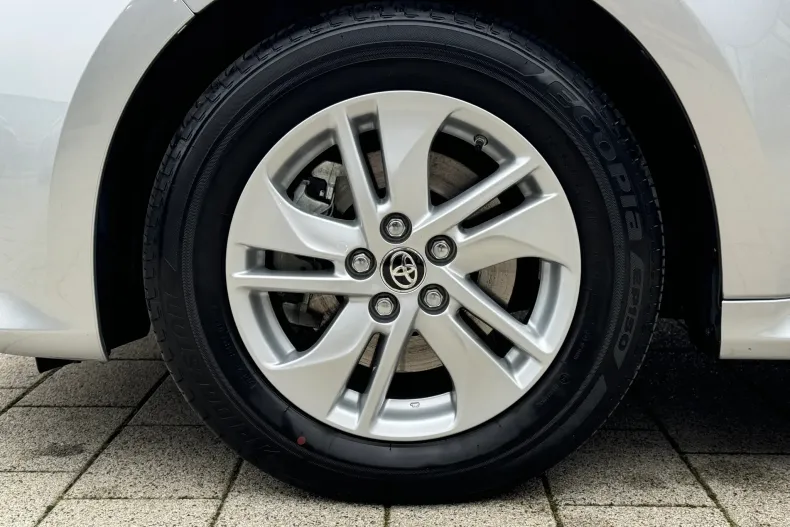 Toyota Yaris din 2025 cu 7.415 km - oferta TOY184125 - foto 29