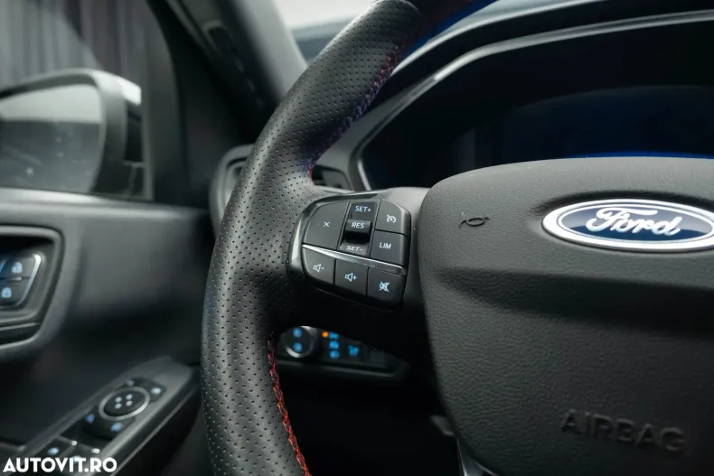 Ford Kuga din 2022 cu 70.800 km - oferta FOR184127 - foto 13
