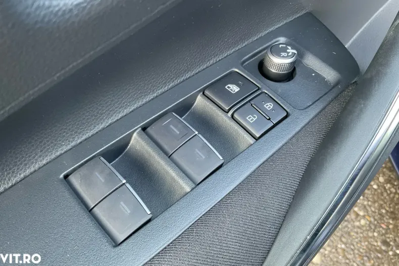 Toyota Corolla din 2022 cu 2.701 km - oferta TOY184134 - foto 25