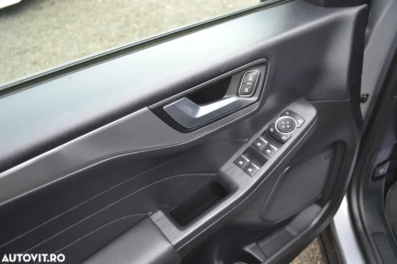 Ford Kuga din 2022 cu 44.508 km - oferta FOR184138 - foto 7