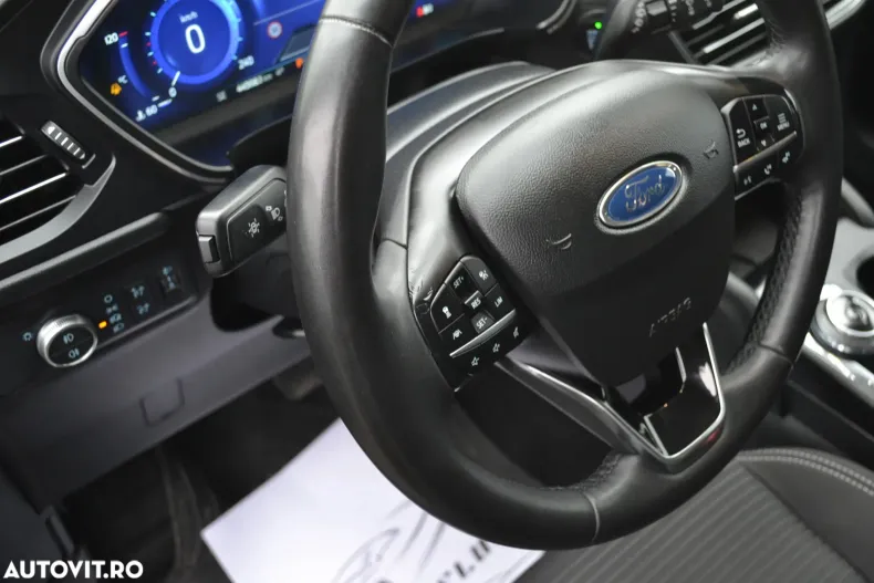 Ford Kuga din 2022 cu 44.508 km - oferta FOR184138 - foto 9