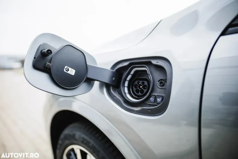 Ford Kuga din 2023 cu 8.100 km - oferta FOR184140 - foto 17