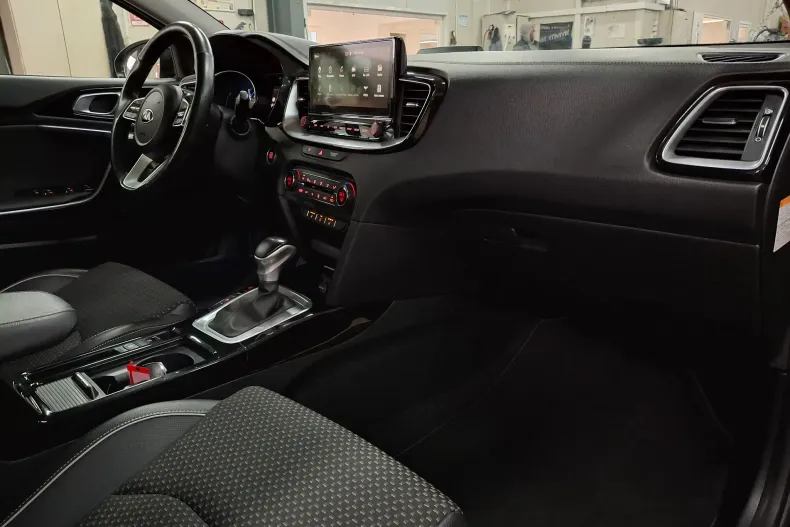 Kia XCeed din 2020 cu 99.418 km - oferta KIA184142 - foto 29